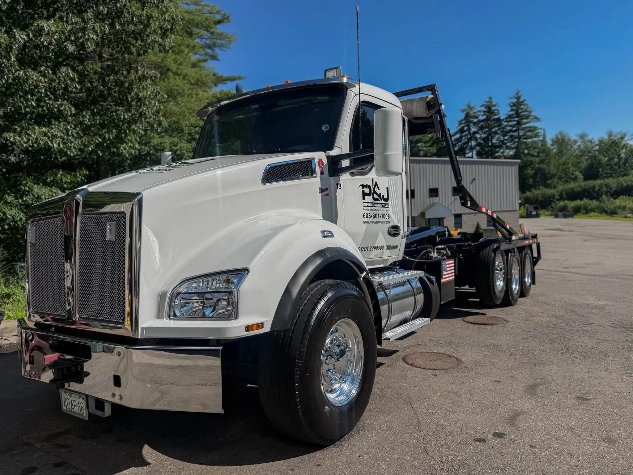 White Kenworth commercial fleet truck detailed by Midnight Detailing in Southern New Hampshire